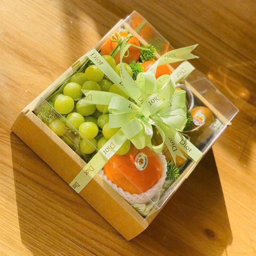 Hộp kraft vuông mặt kiếng/nắp mica để quà tặng/sản phẩm/trái cây  kt 21,8 x 21,8 x6,5 cm/hộp