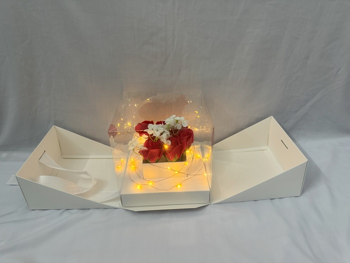 Combo túi và hộp vuông mở đôi hoa hồng sáp màu trắng/combo