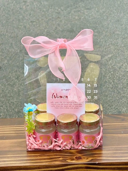 Túi mica in lịch tay cầm để yến chưng kt27x18x11 cm/túi